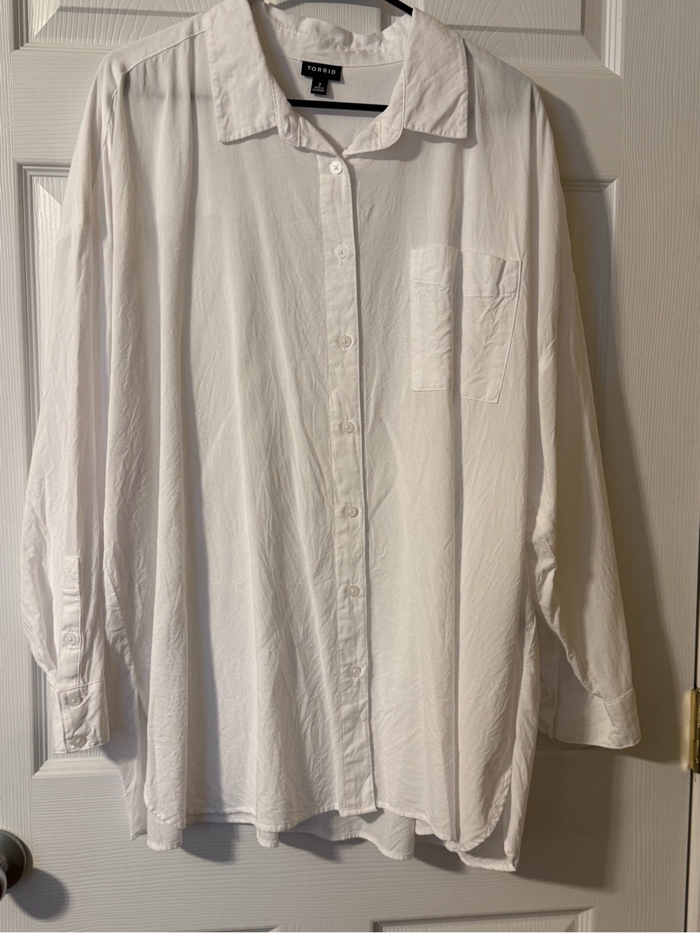Torrid White Collared Button-Up Shirt 2x